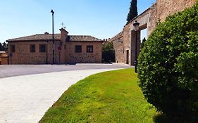 Casa De Bisagra